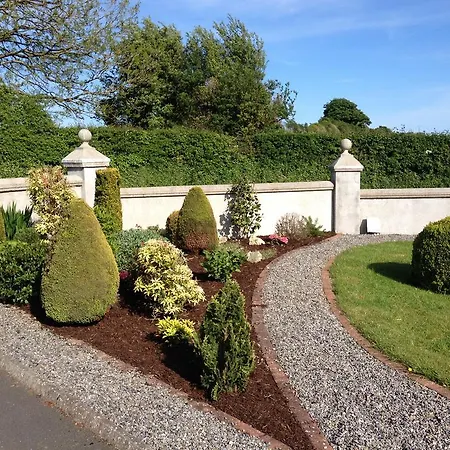 River Valley Bed & Breakfast 4*