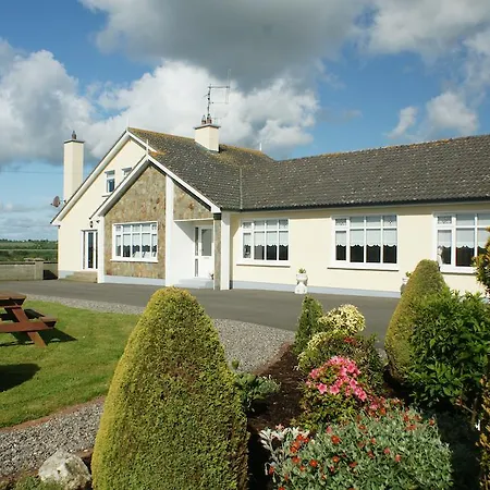 Bed & Breakfast River Valley 4*